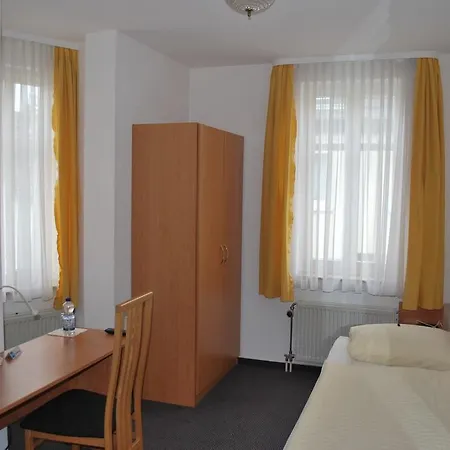 Nassauer Hof ホテル 3*