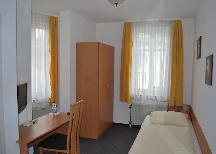 Nassauer Hof Hotel 3*